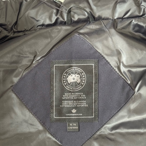 {Canada Goose} Freestyle Vest in Navy - Picture 6 of 10